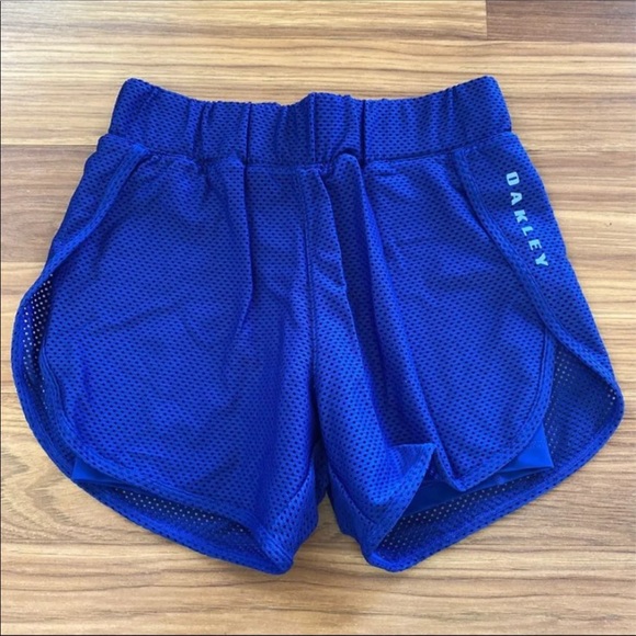 ❗️SOLD❗️Oakley athletic shorts bundle - Picture 4 of 9